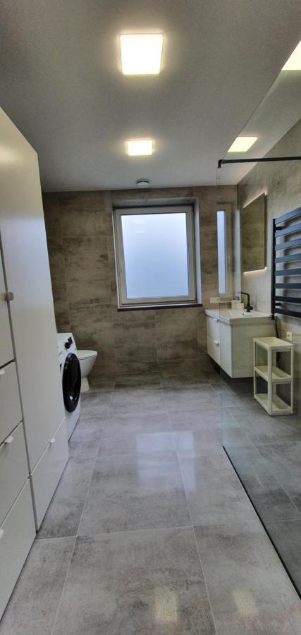 Kambariu Nuoma Naujojoje Akmeneje Apartment *